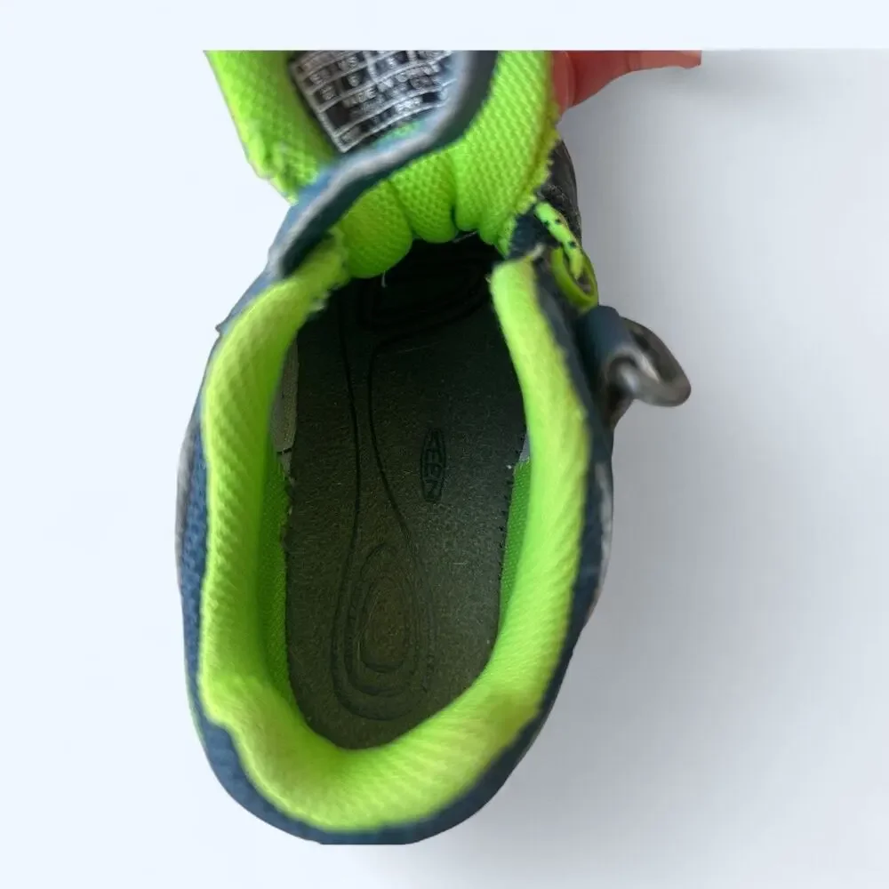 Keen Chandler CNX Trail Shoes Navy & Green size 6 Outdoor Water Shoes Gorpcore